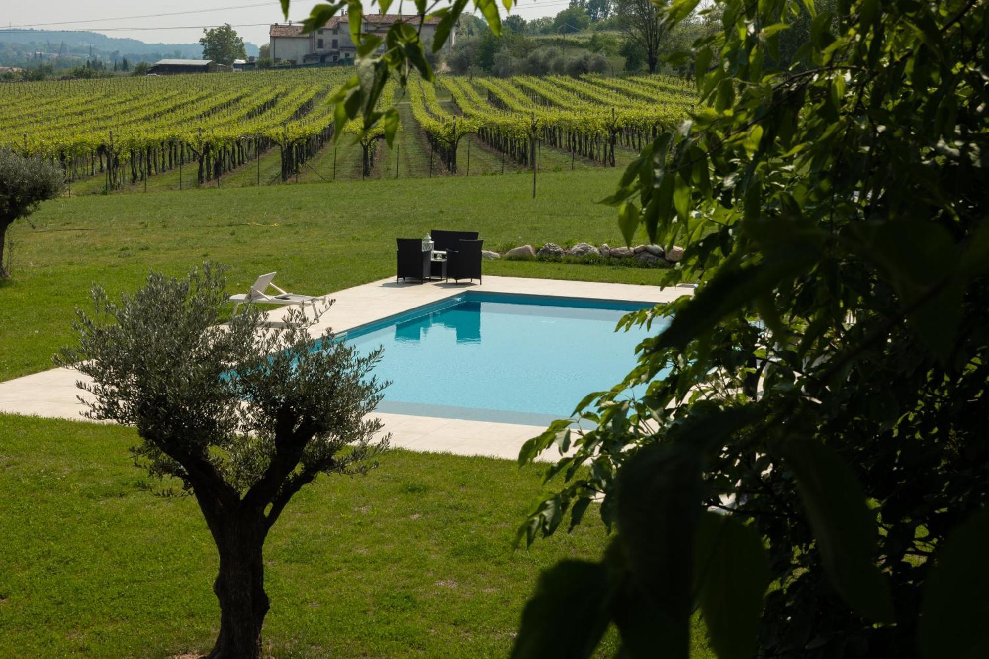 Bed And Breakfast Le Giale Castelnuovo del Garda Dış mekan fotoğraf